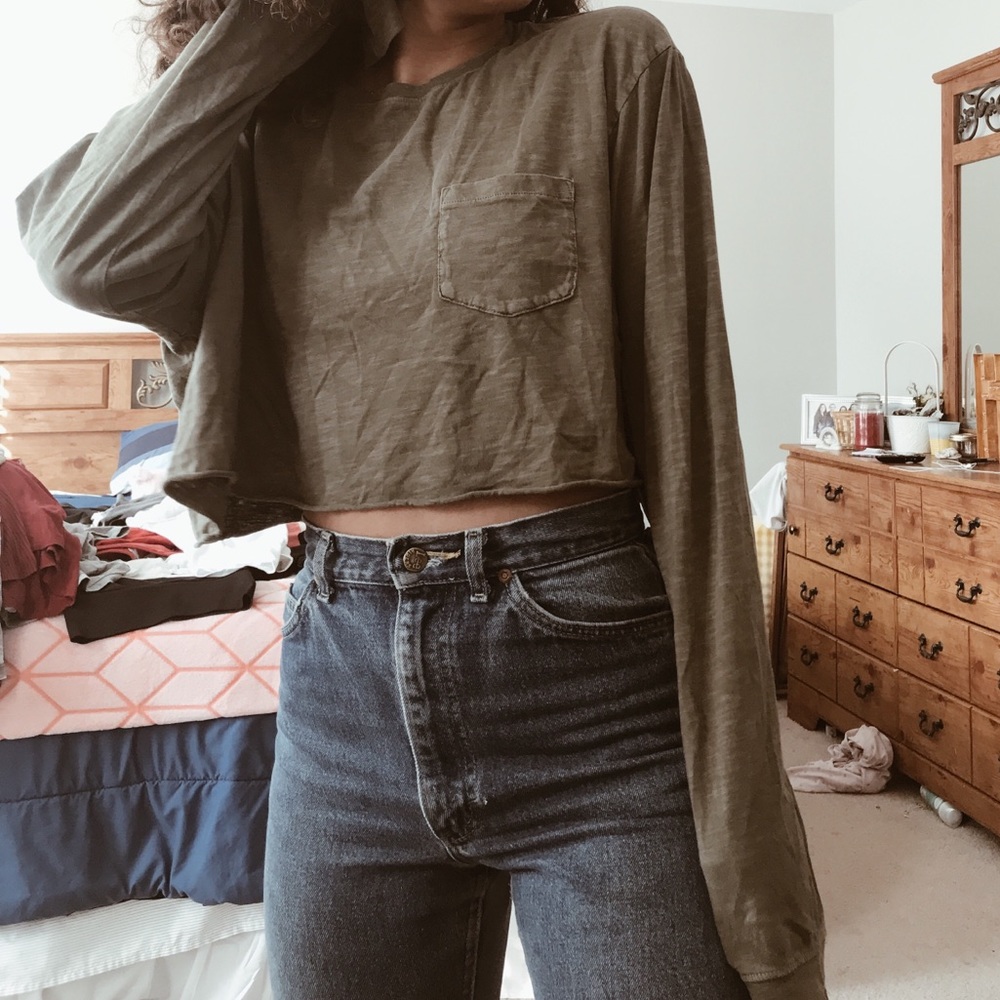 Oversized OLIVE green long sleeve crop